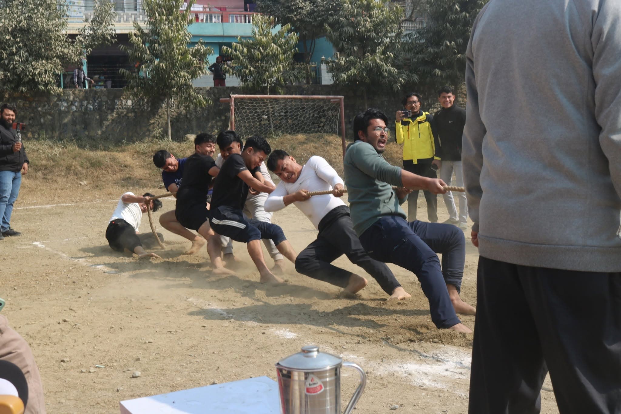 The tug of war pull that took the win